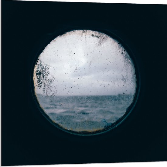Dibond - Boot - Zee - Oceaan - Raampje - Uitzicht - Rond - Vies - 80x80 cm Foto op Aluminium (Met Ophangsysteem)