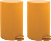 MSV Prullenbak/pedaalemmer - 2x - kunststof - saffraan geel - 3L - klein model - 15 x 27 cm - Badkamer/toilet