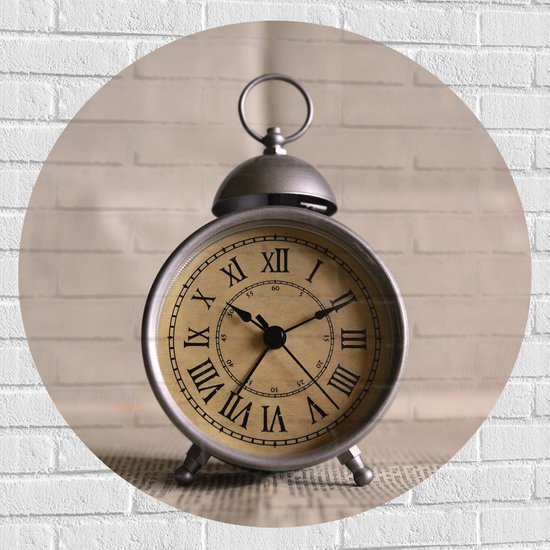 Muursticker Cirkel - Ouderwetse Vintage Wekker - 90x90 cm Foto op Muursticker