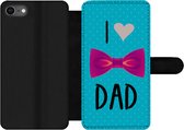 Bookcase Geschikt voor iPhone 8 telefoonhoesje - Spreuken - I love dad - Quotes - Papa - Met vakjes - Wallet case met magneetsluiting