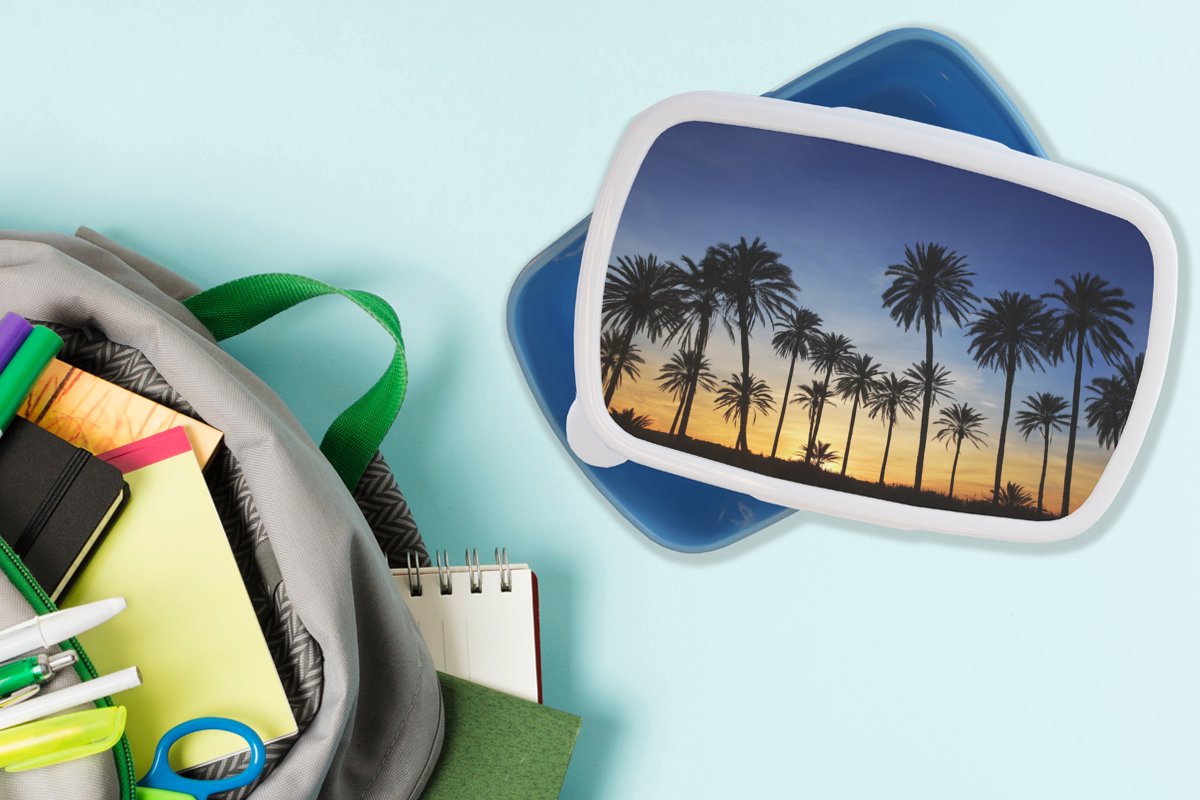 Broodtrommel Blauw - Lunchbox - Brooddoos - Palmboom - Natuur - Strand - Zon - Nacht - 18x12x6 cm - Kinderen - Jongen