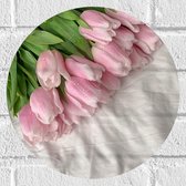 Muursticker Cirkel - Bloemen - Tulpen - Druppels - Doek - Roze - 30x30 cm Foto op Muursticker