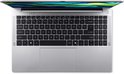 Zilverkleurige Acer Aspire laptop, opengeklapt, met een volledig toetsenbord en trackpad zichtbaar.