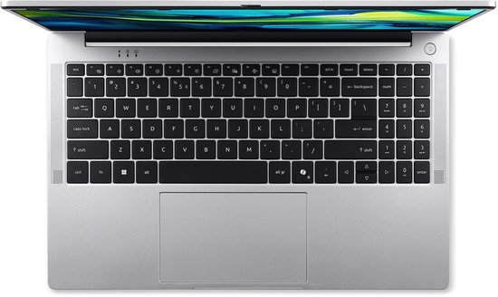 Zilverkleurige Acer Aspire laptop, opengeklapt, met een volledig toetsenbord en trackpad zichtbaar.
