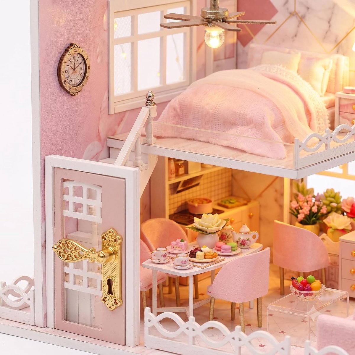 CUTEROOM DIY Miniatuurhuis, Miniatuurpoppenhuis met LED-verlichting en Muziekdoos, Roze Mini Tiny House, 3D Houten - ShopVlot
