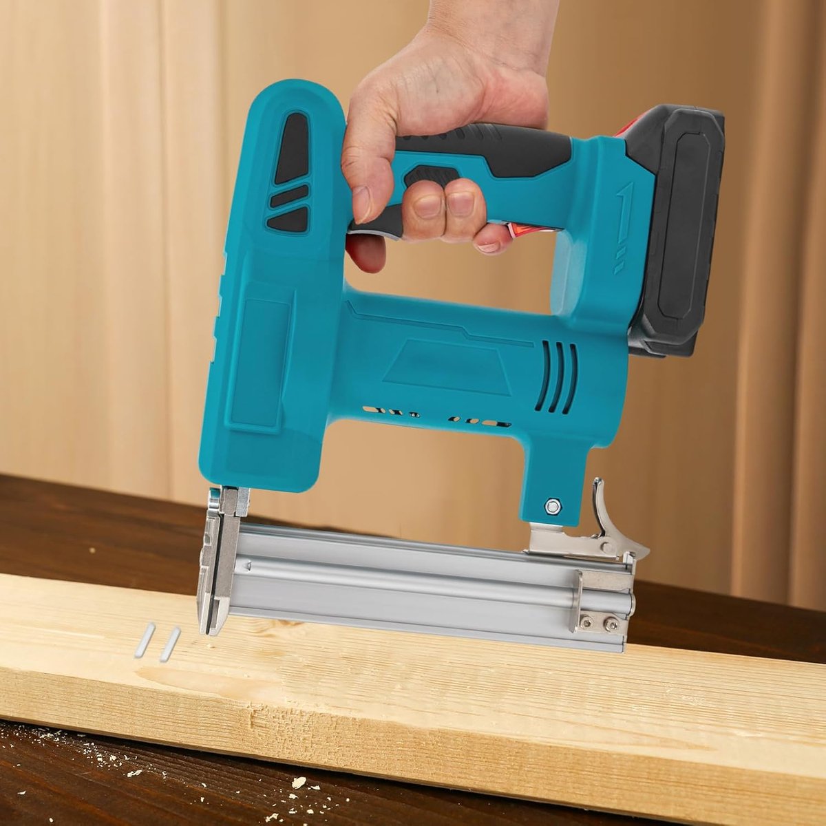 Elektrische Tacker - Accu Tacker - Houtbewerking Klussen - 2-in-1 Functie - 10-32mm Nagels - Zwart