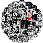 50 Stuks - Rock Stickers - Muziek Sticker Mix - Gitaar stickers - rockband punkstickers - Trendy accessoires voor volwassenen - Journal Laptop Telefoon Stickers - Muur- Decoratie - Sticker Folie - Stoere Stickers