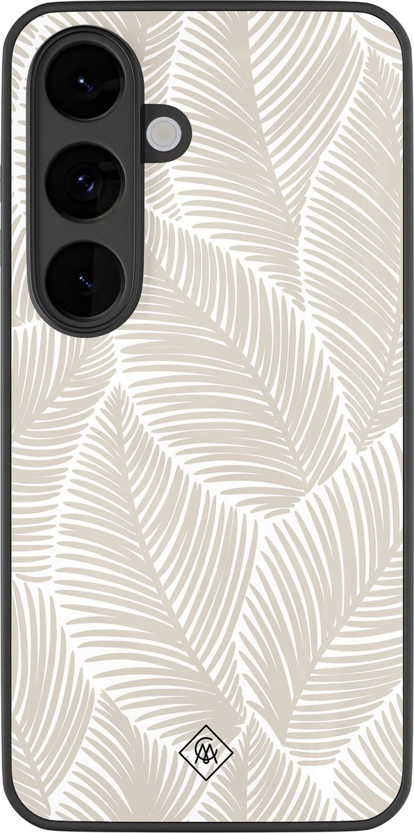 Casimoda® hoesje - Geschikt voor Samsung Galaxy S26 - Palmy Leaves Beige - Luxe Hard Case Zwart - Backcover telefoonhoesje - Bruin/beige