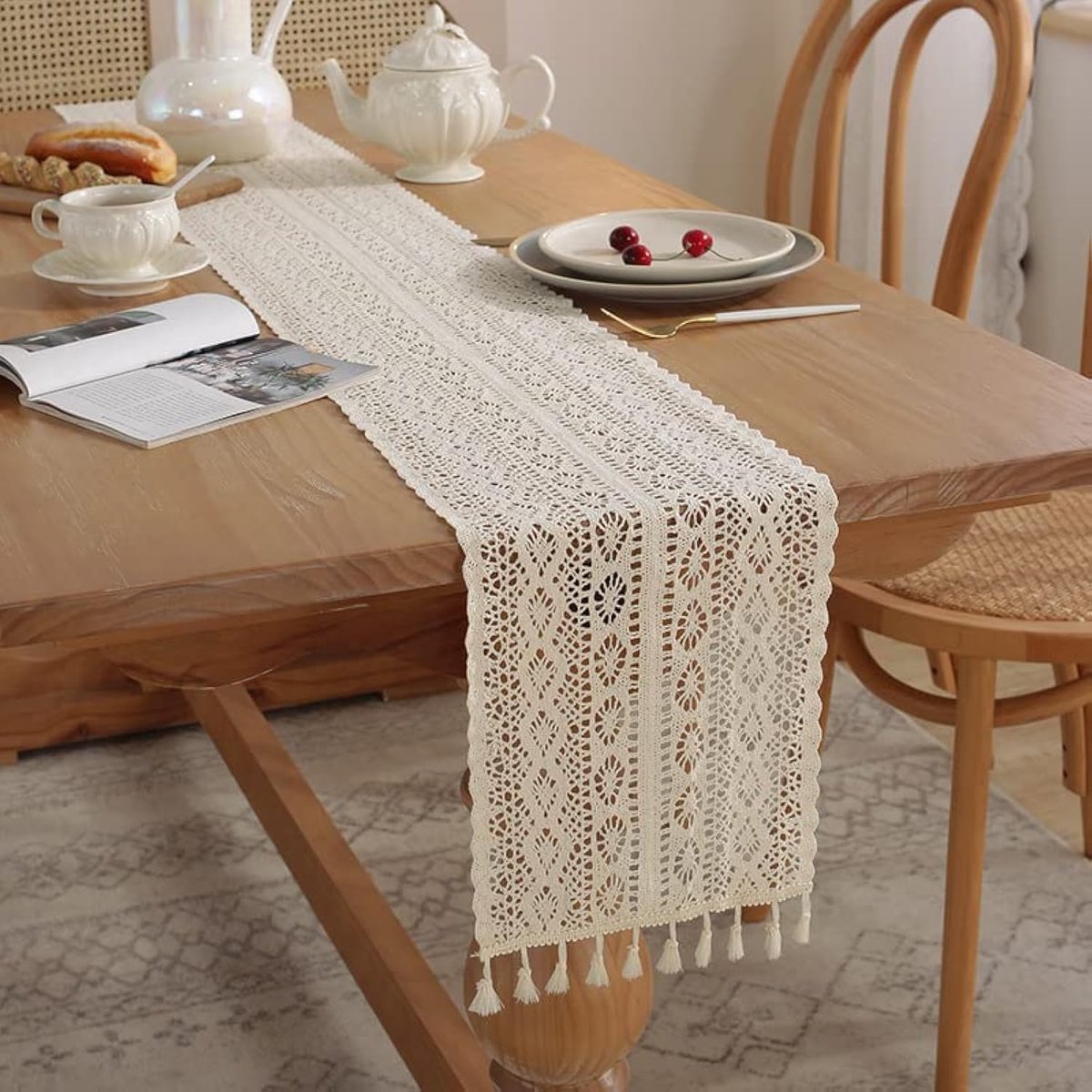 Tafelloper met Kwastjes - Tafelkleed Loper - Boho Decoratie - Geweven Katoen - 24x100 cm - Beige