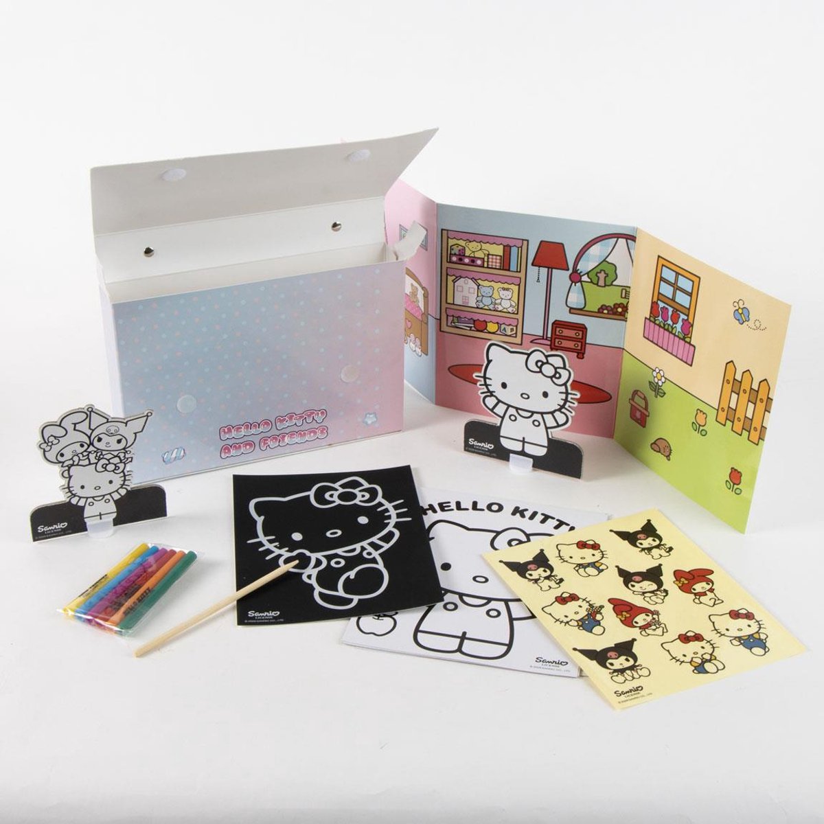 Hello Kitty & Friends Creatieve Knutselset – Kleurplaten, Krastekeningen en Stickers in Draagkoffer — cadeau in Spellen & Speelgoed - foto 4