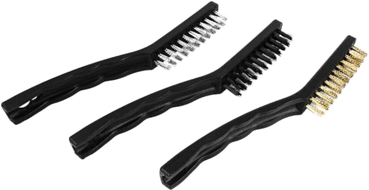 Staalborstelset bevat roestvrijstalen, messing en nylon borstels voor het verwijderen van verf, roest en corrosie, reinigingstegel (zwart)
