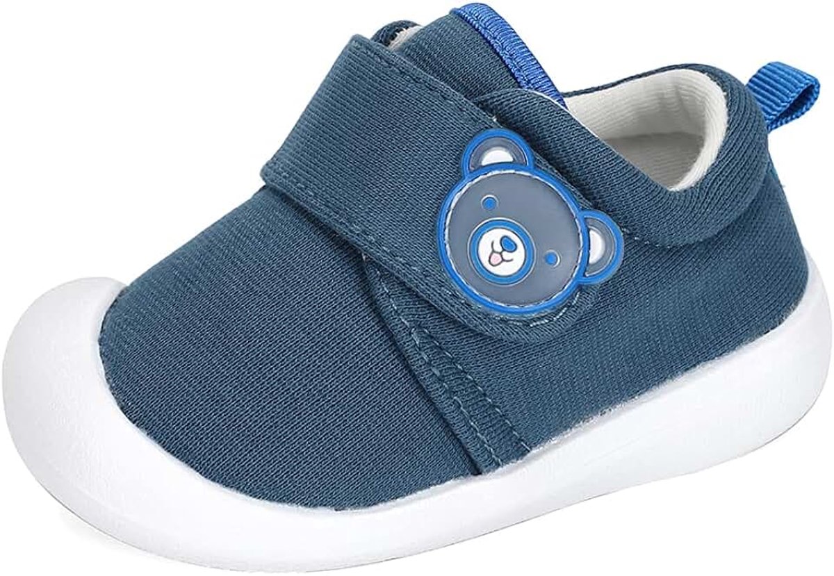 Eerste stappen, babyschoenen met rubberen antislipzolen