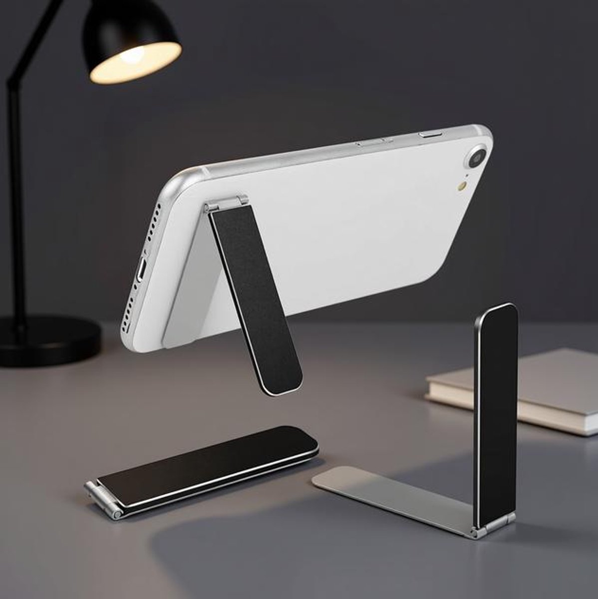 Huis Geluk Ultradunne Aluminium Telefoonhouder, Verstelbare Opvouwbare Telefoonstandaard voor Smartphone en Tablet, Universeel, Zwart