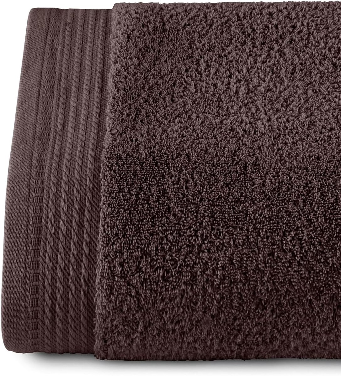 SnelShoppen - Grote Douchehanddoek 100x150 cm - Luxe Badhanddoek 600 g/m² - 100% Kammgaren Katoen - Sneldrogend en Absorberend - Bruin - Perfect voor