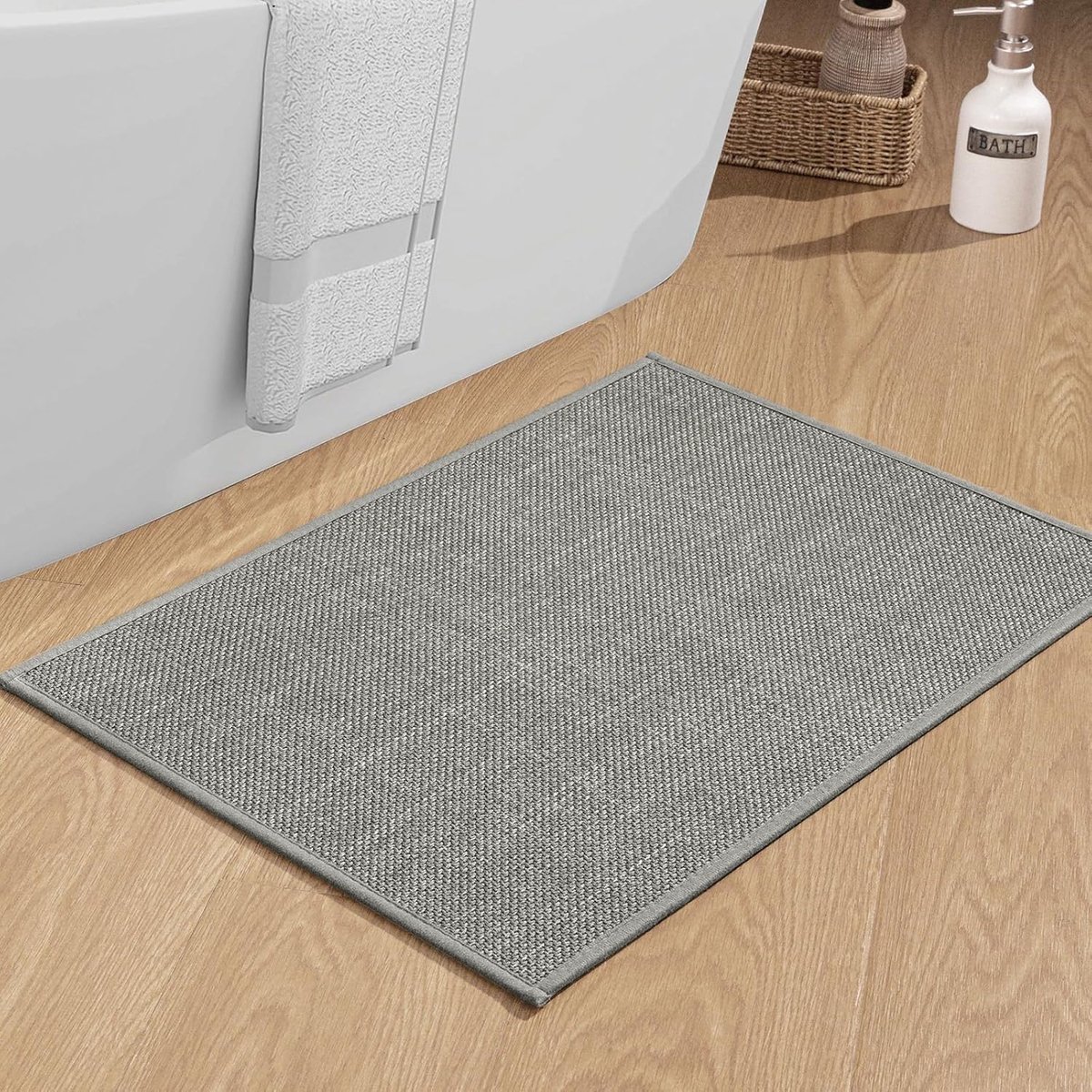 SnelShoppen - Non Slip Badmat 60x90cm - Grijze Badkamer Tapijt met Rubber Achterkant - Wasbare Antislip Douchemat - Ideaal voor Badkamer en Douche