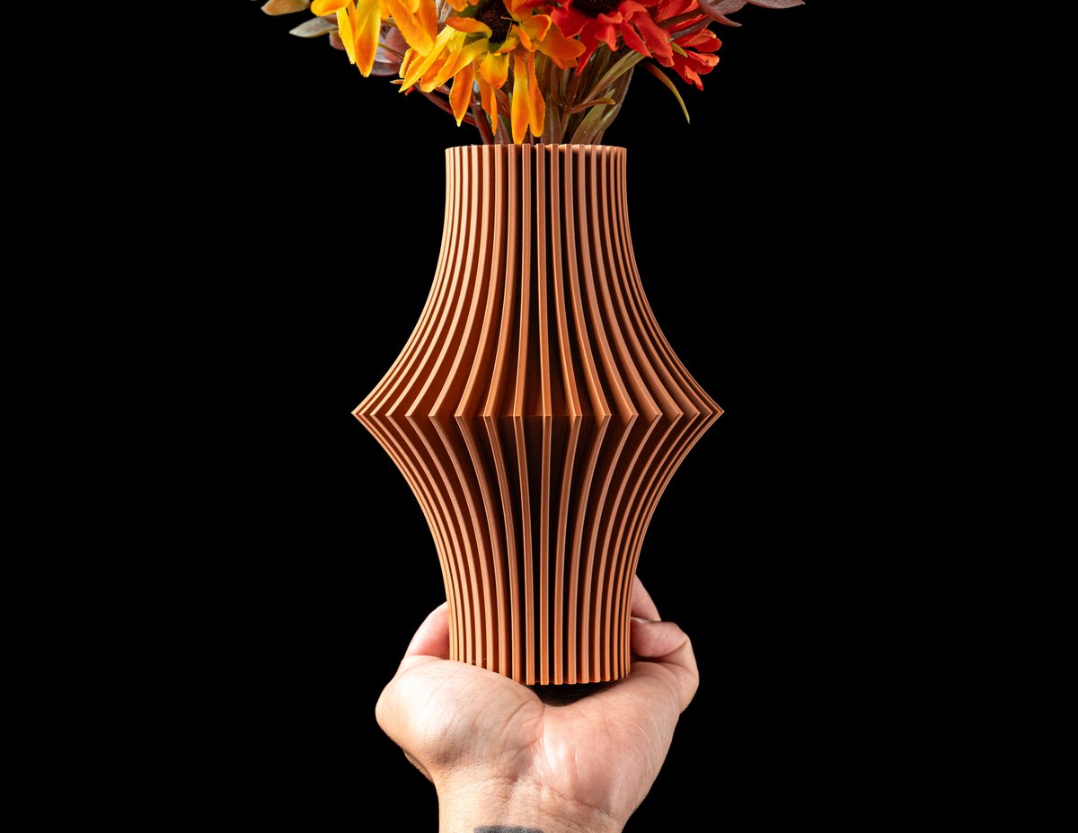 Skushy Vaas Aurelia - Geschikt voor Bouwbloemen - Japandi Designvaas voor Droogbloemen en Kunstbloemen - Sculpturale Decoratieve Vaas - Moderne Woondecoratie