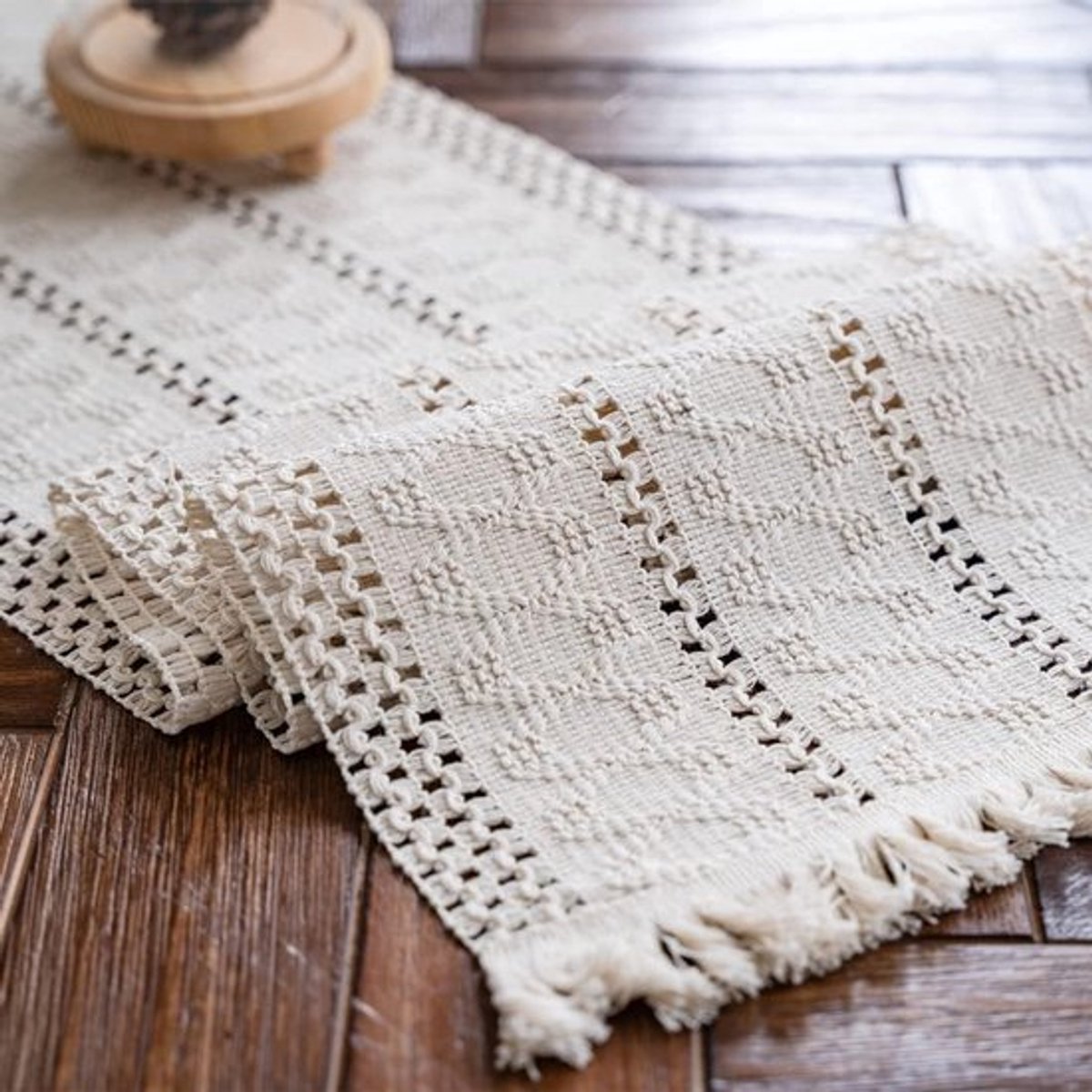 Tafelloper Crèmekleurig Boho - Katoenen/Linnen - Gehaakte Kant - Kwasten - Vintage - Vuilafstotend - Tafelkleed
