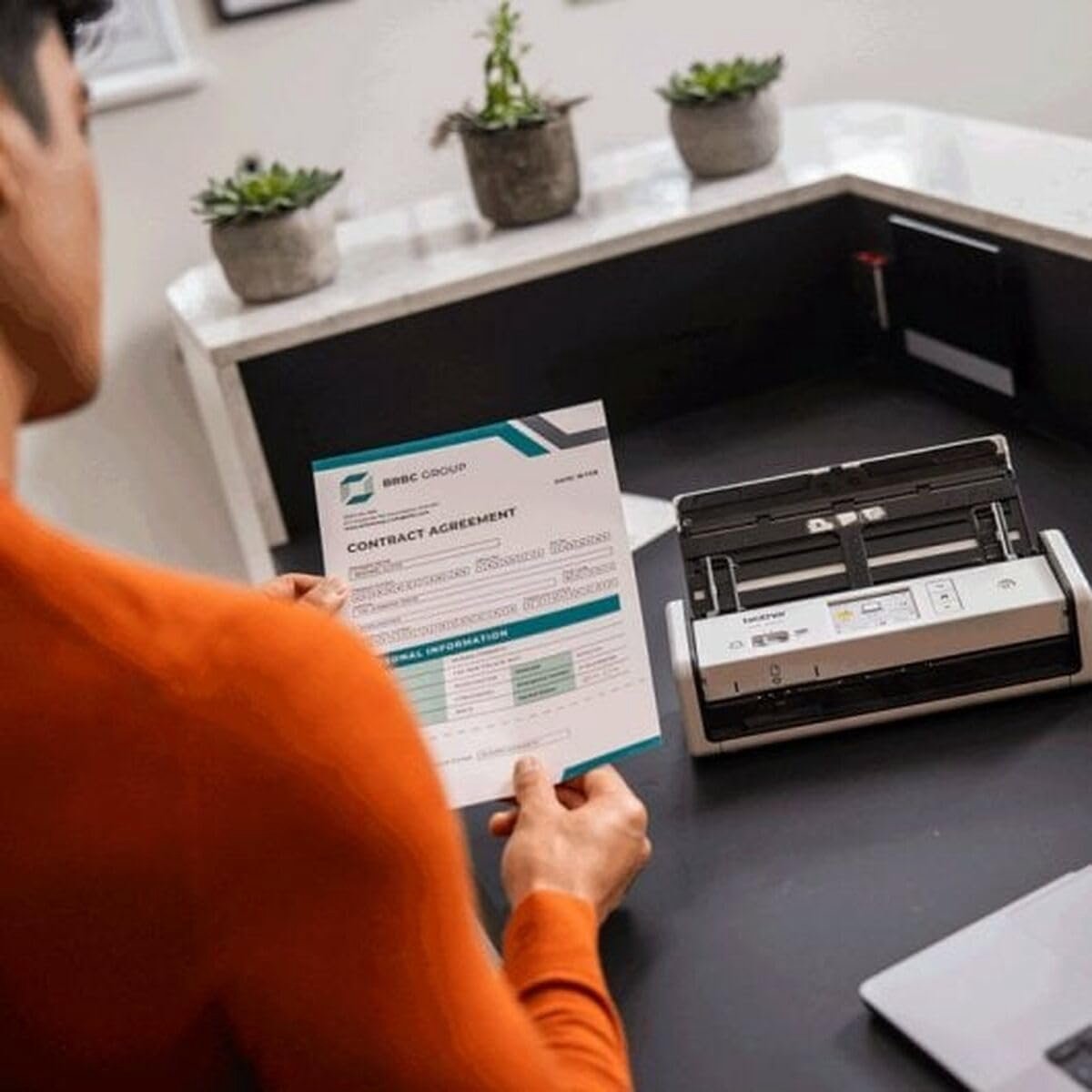 Documentenscanner - Mobiele Scanner - Snel Scannen - Draadloos Wifi Connectie - 30 Paginas Minuut - Wit thumbnail 2