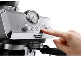 De'Longhi La Specialista Arte – Pistonmachine met bonenmaler, Handmatige espresso- en melkbereidingen, Inclusief professionele baristakit- Metal/Black - EC9155.MB