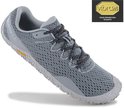 Grijze Merrell Vapor Glove 6 schoen met een gestippeld patroon en grijze veters. Vibram logo zichtbaar.