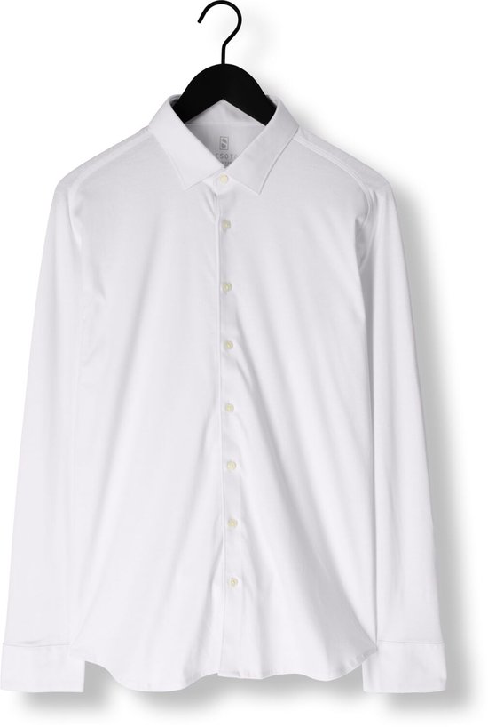 Wit gestreken jersey Desoto overhemd, hangend aan een zwarte hanger.