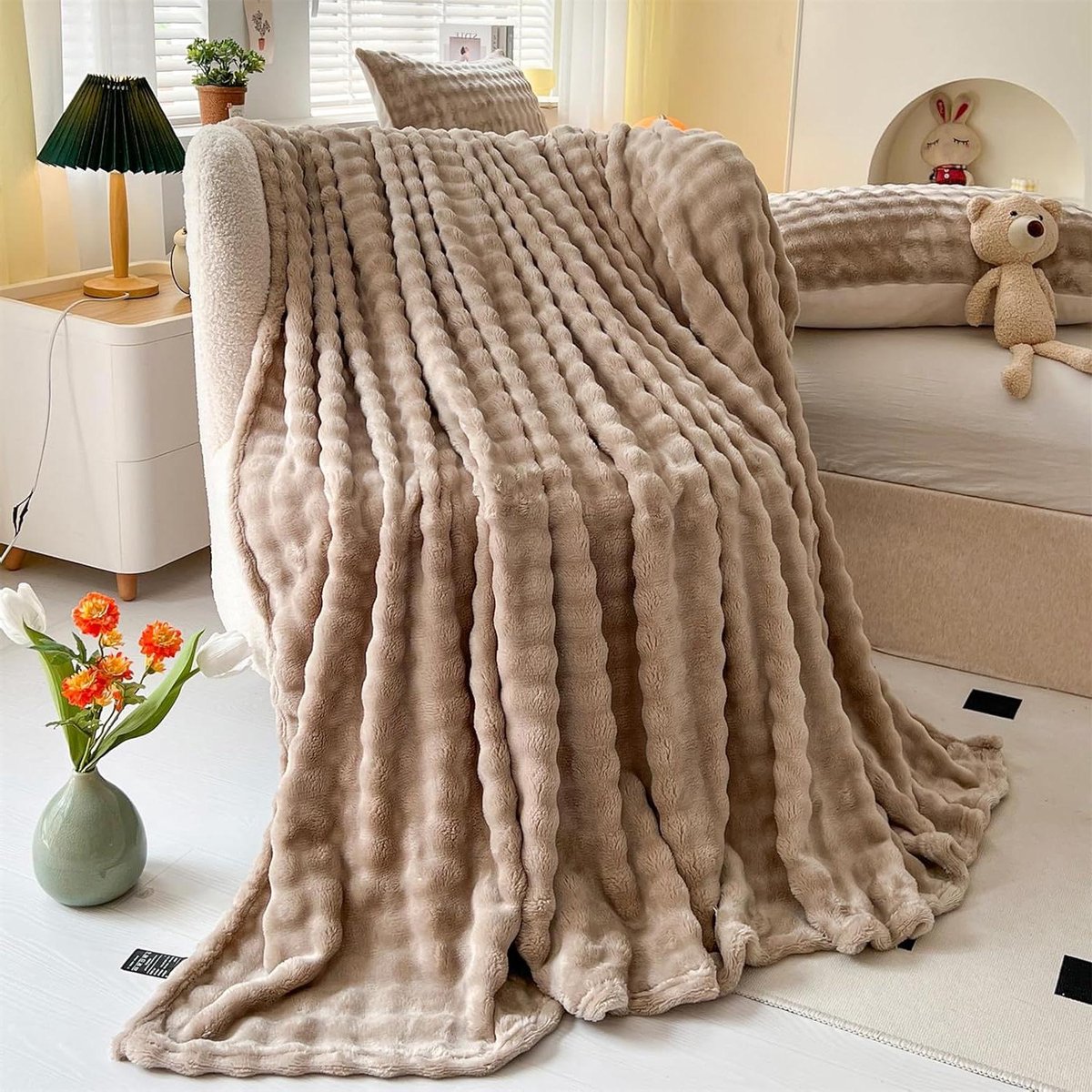 Fleece Deken - Pluizig Plaid - Bank Comfort - 3D Noppenpatroon - 100 x 160 cm - Kameel