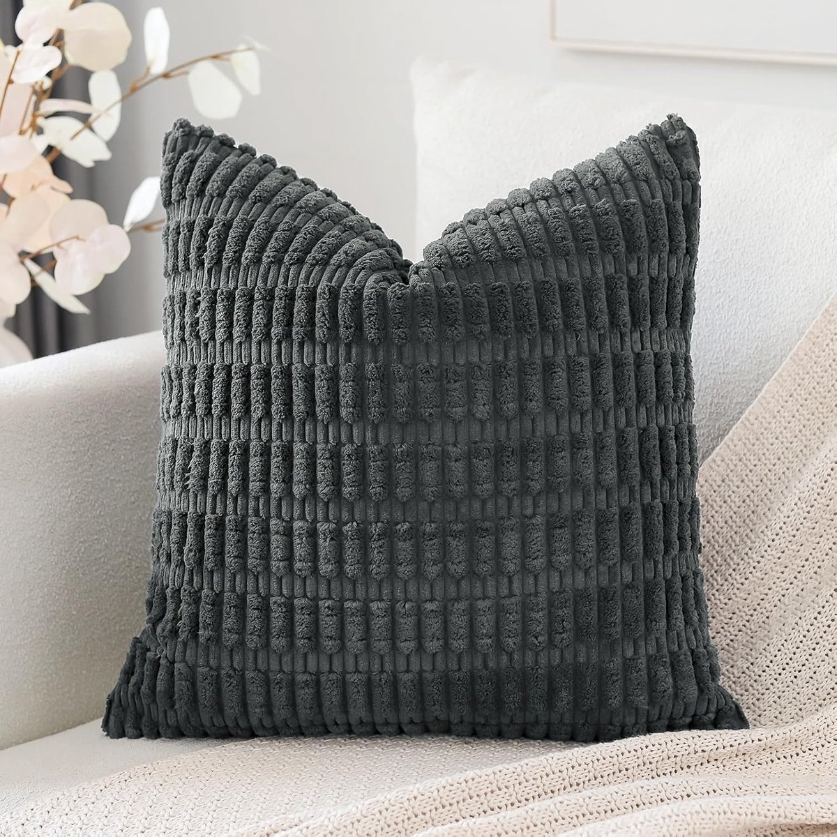 Corduroy set van 1 kussenhoes 60 x 60 cm, super zacht, boho, gestreept, vierkante kussenslopen, decoratieve moderne kussenslopen voor bank, slaapkamer, auto, decoratie donkergrijs