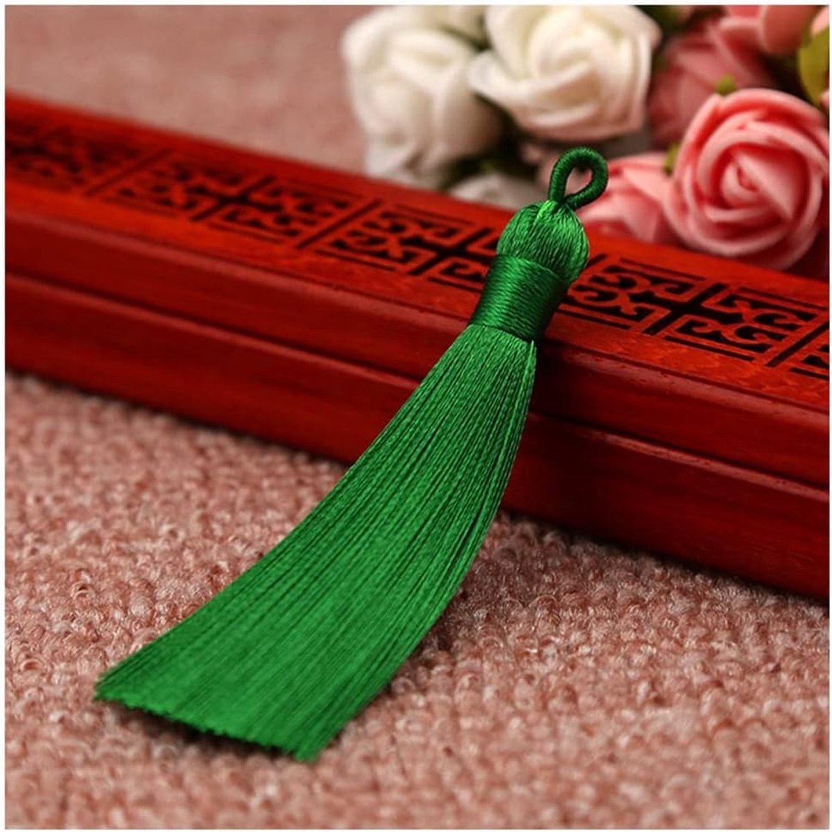 Kwastjes handgemaakte hangers franjes met ijs-zijdeachtig koord lussen floss bladwijzer kwastjes voor sieraden, souvenir, doe-het-zelf kleding, handwerk, accessoires, groen