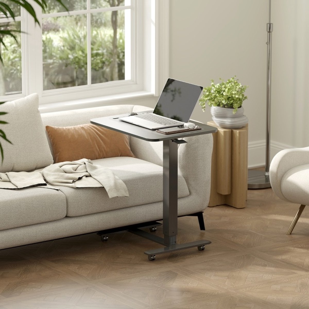Verstelbaar Sta Bureau Met 4 Wielen En C Vorm Voor Thuiswerk En Woonkamer Van Staal En Hout Zwart 65 X 48 X 73 110 Cm