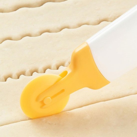 Pastasnijder voor ravioli - kunststof - met 4 verwisselbare rolsnijders - ideaal voor verse pasta en gebak - ShopVlot — afbeelding 5