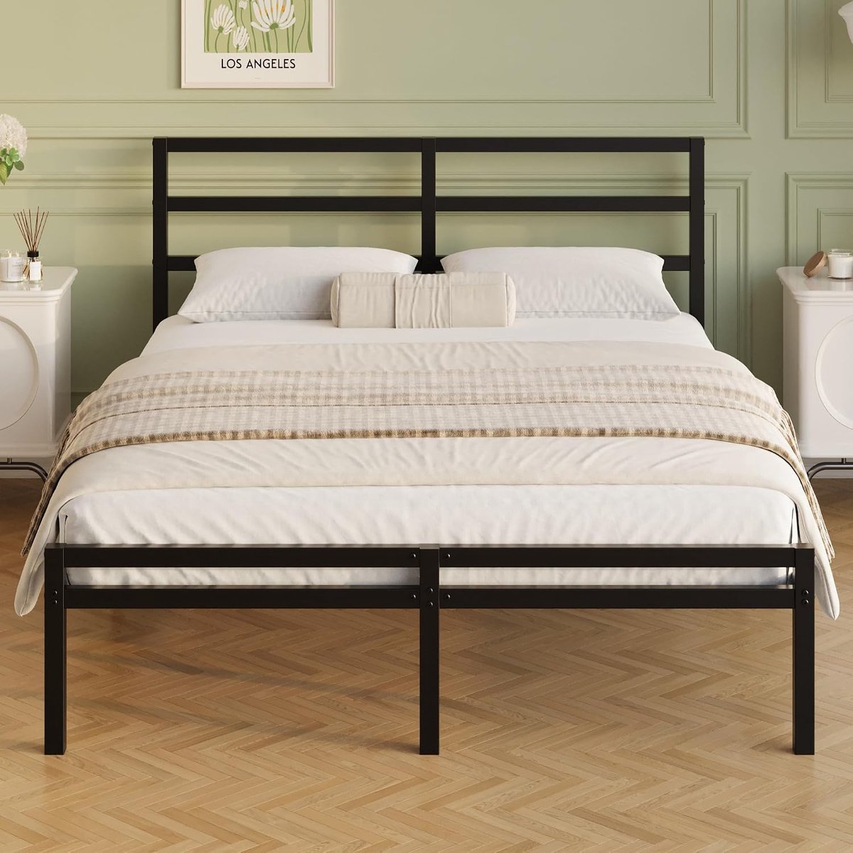 Metalen Bedframe 160x190 cm met Hoofdeinde en Voetenbord, 30cm Hoog, Bed Frame 160x190 Metaal met Stalen Latten, Opslagruimte onder Het Bed, Eenvoudige Montage, Geluidsvrij, Zwart