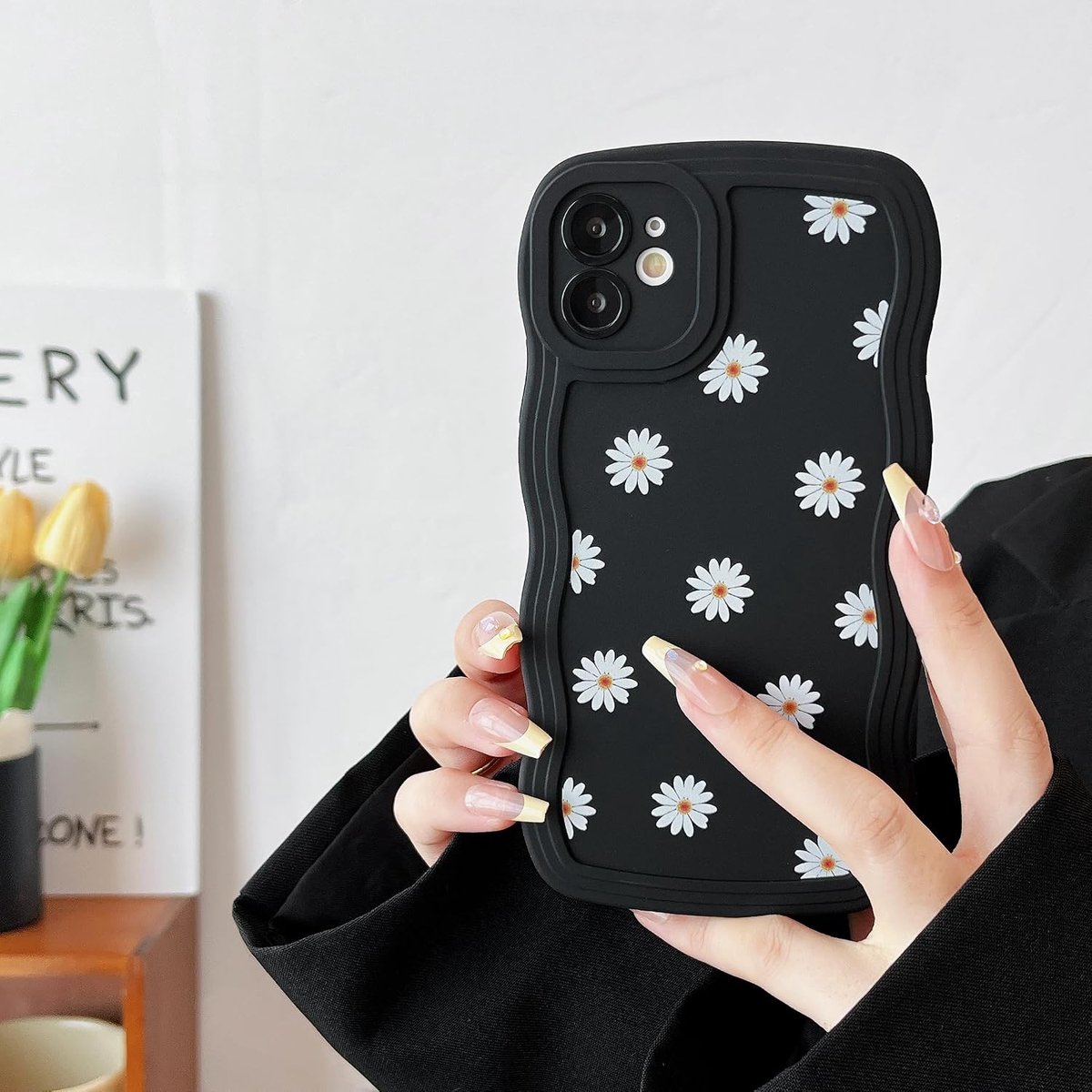 Hoesje voor iPhone 11, Schattig krullend golvend randformaat margrietspatroon siliconen telefoonhoesje, Flexibele schokbestendige beschermhoes voor iPhone 11 6,1" - Zwart