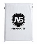 Witte verpakkingstas met zwart JVS PRODUCTS logo in cirkel.