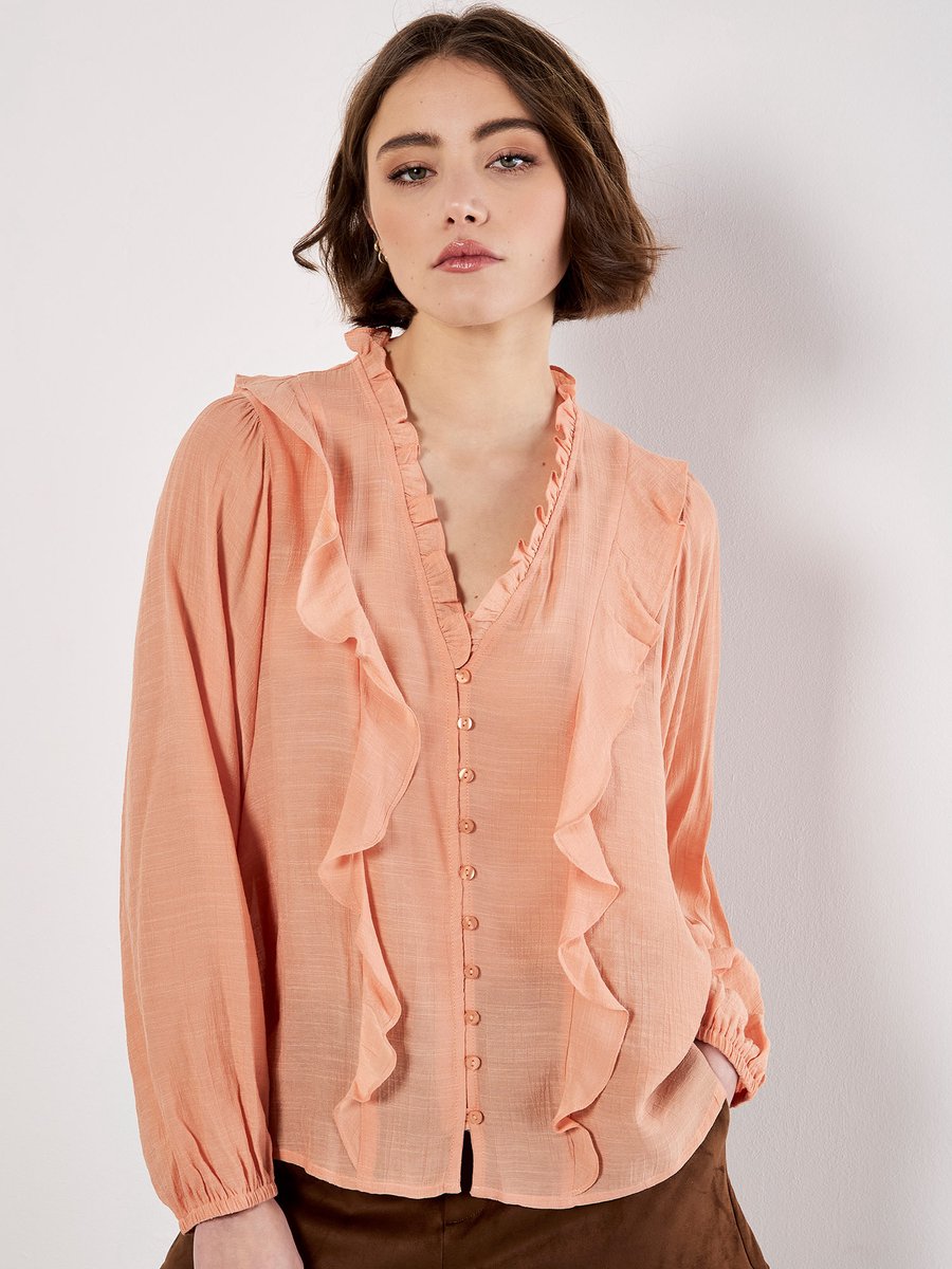 Lightweight Ruffle Blouse