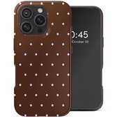 Selencia Hoesje - Geschikt voor Apple iPhone 18 Pro / 17 Pro - Backcover - Happy Dots Chocolate