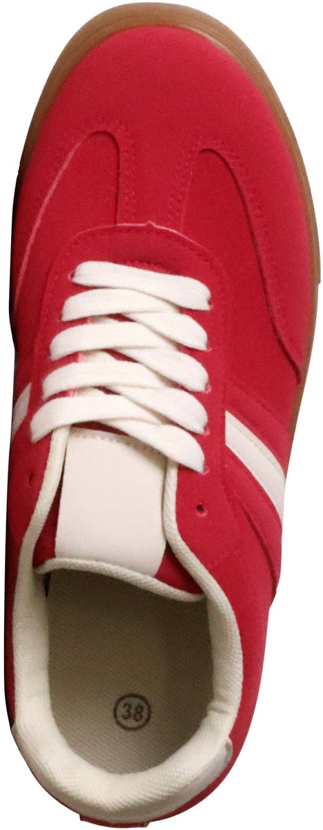 Lage sneakers met veters