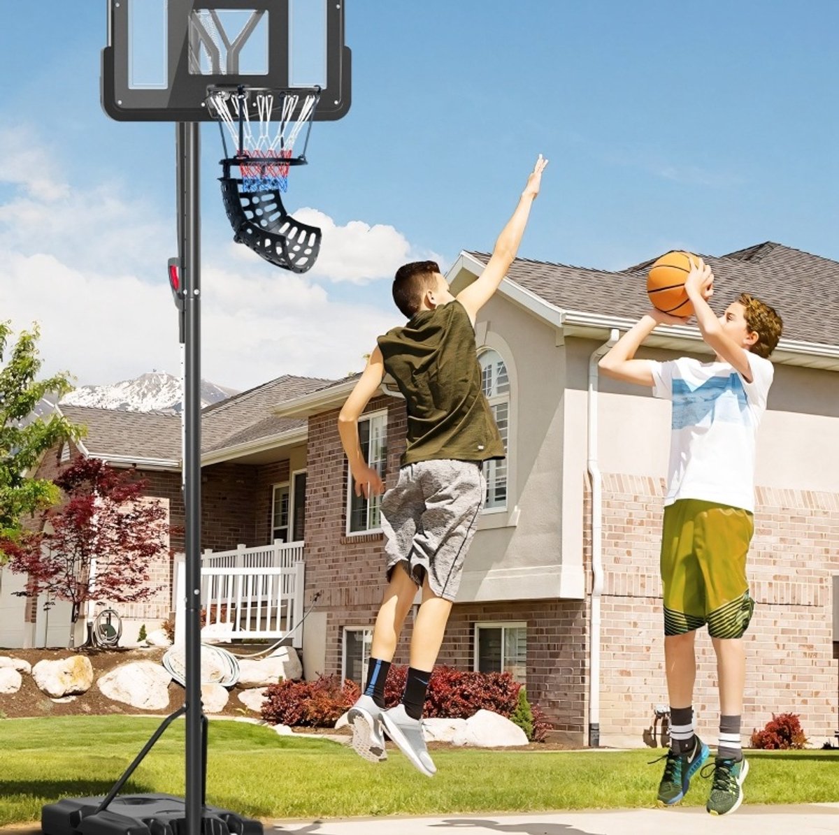 REDOM-Basketbalreturner-360° draaibaar-Verstelbare banden-Snel te monteren-Basketbalring-Woonkamer en buiten-Kunststof-Zwart-35,6 x 35,6 x 75,5 cm
