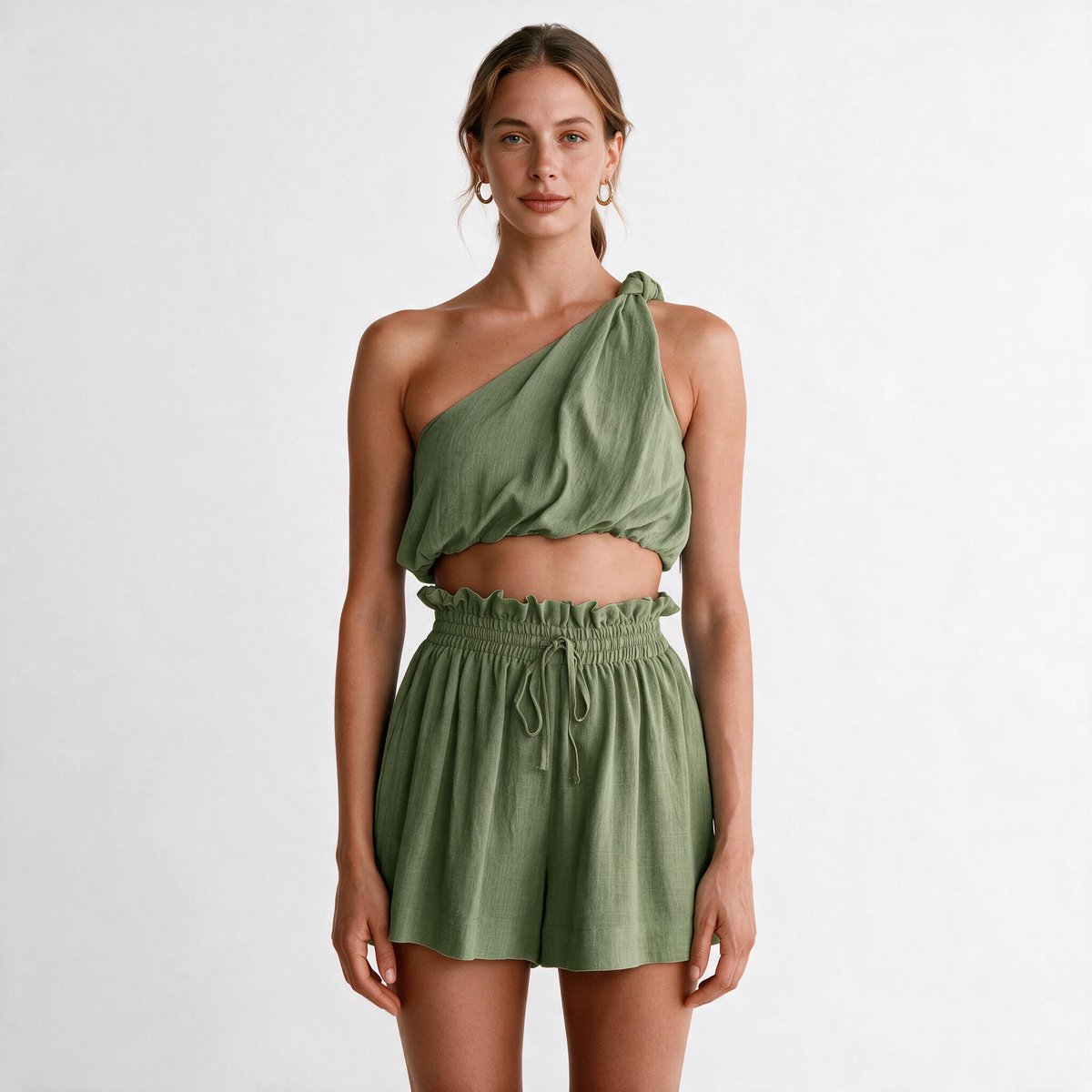 Imily Bela Dames Tweedelige Set met One Shoulder Croptop en Shorts