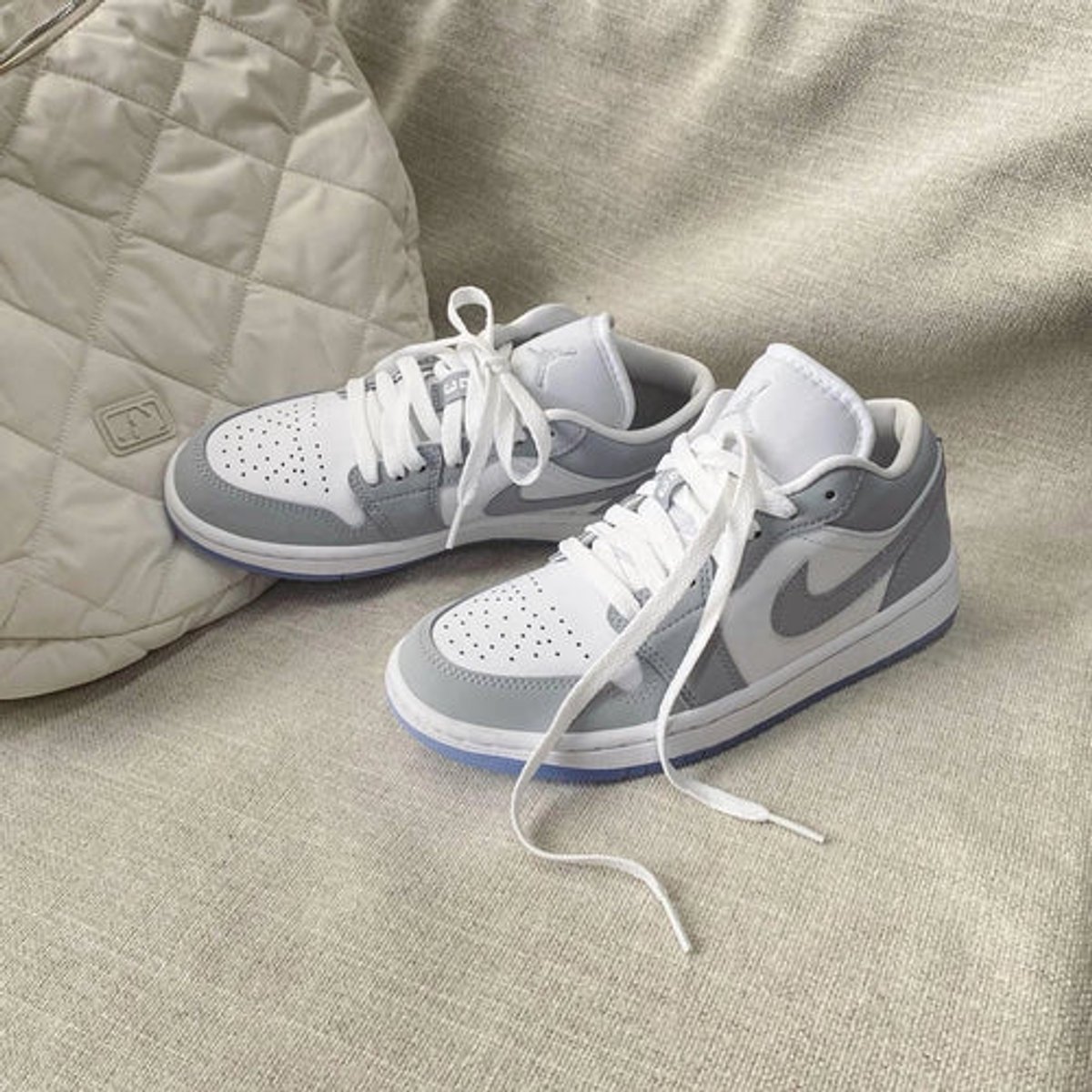 Jordan 1 Low Wolf Grey (Women's)