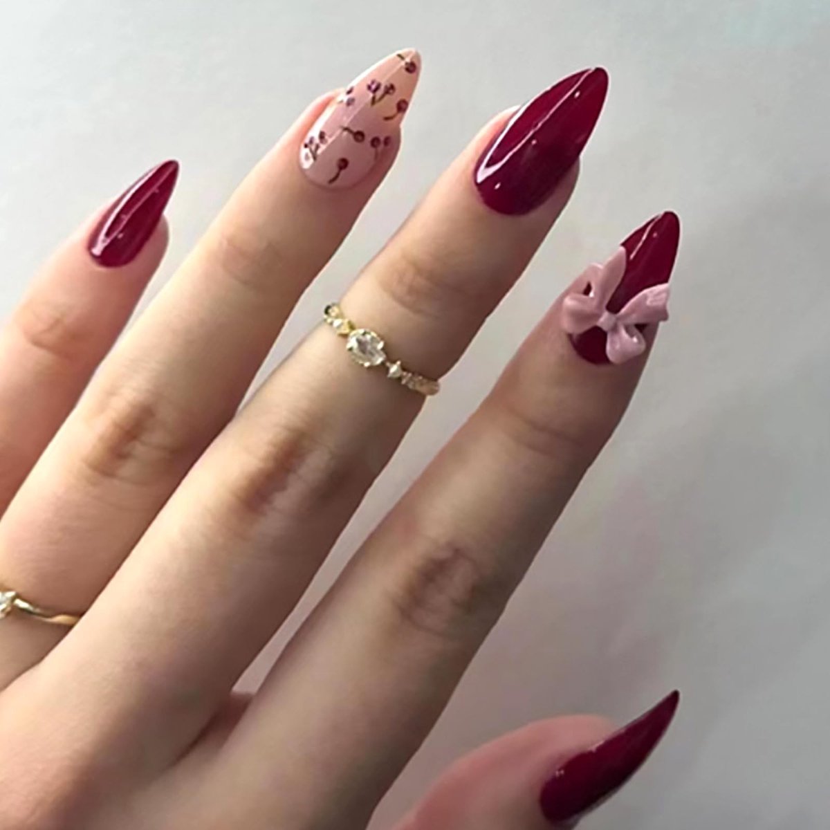 Elzusha - Set van 24 Wijnrode Franse Nagels met 3D Lussen