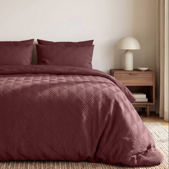 Sleeptime Modern Geo 3D Dekbedovertrek - 200x200/220 cm - Bordeaux van Sleeptime — afbeelding 3