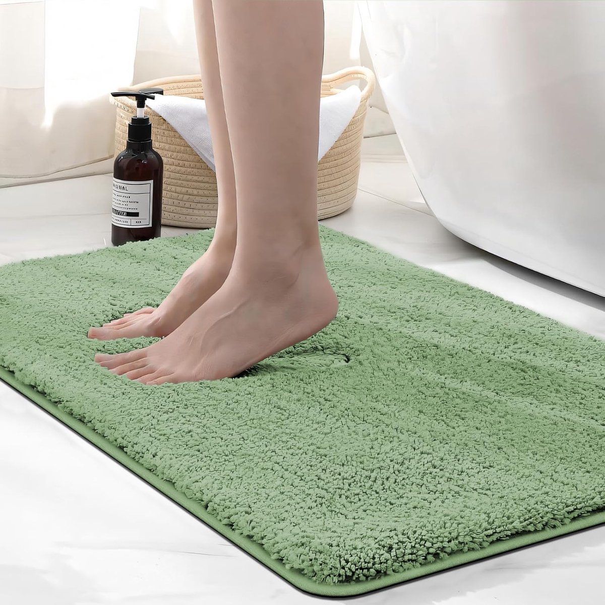 SnelShoppen - Microfiber Badmat 50x80cm - 2cm Dikke, Super Absorberende Badkamer Tapijt - Luxe Zacht, Lichtgroen, Voor Badkamer en Douche
