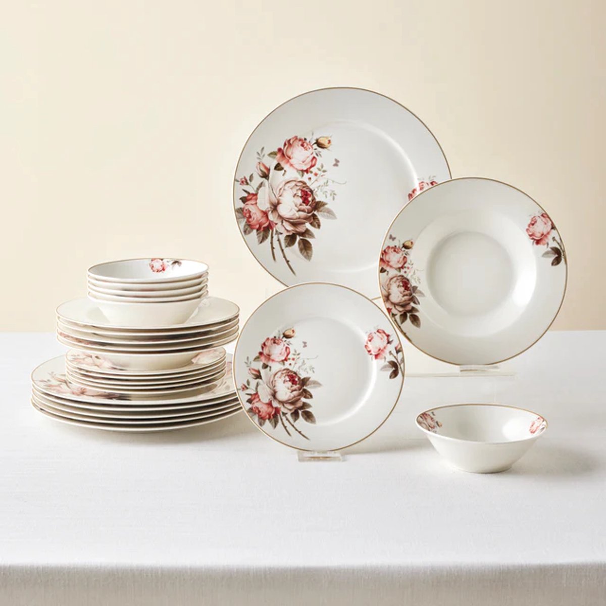 Karaca Bone China Rosie - 24-delige Serviesset – 6 Personen – Bone China Porselein – Multicolor – Luxe Servies