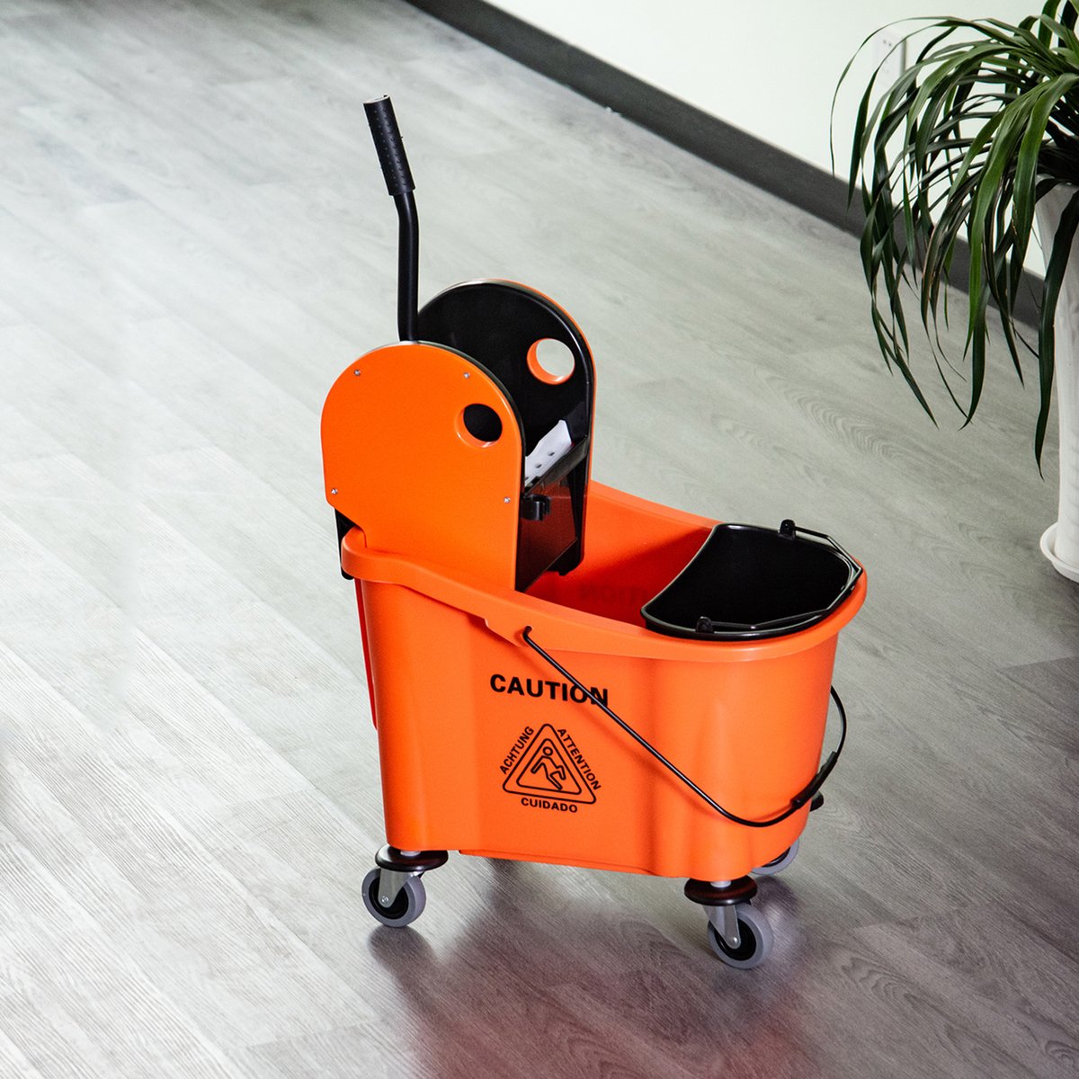 COVREO Reinigingswagen 54x41x91,5 cm oranje, kunststof met wielen en emmer