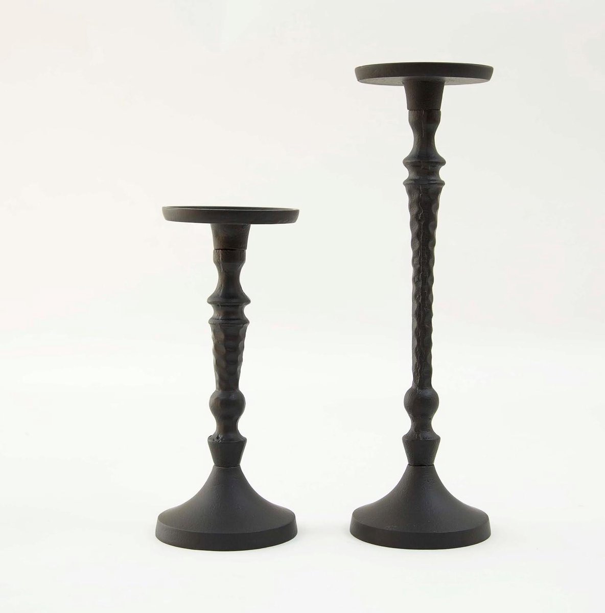 Pilaar Kaarsenhouder Set - Kandelaars Zwart - Sfeer Creëren - Mat Zwarte Afwerking - 23cm en 33cm Hoog - Zwart