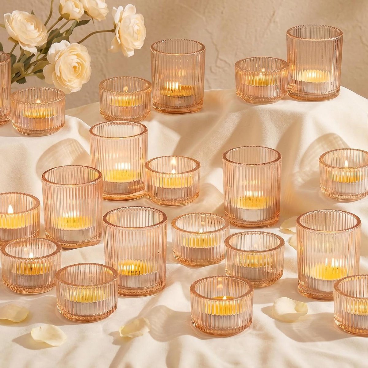 Gouden Glas Kaarsenhouders - Theelichthouders Geribbeld - Tafeldecoratie Creëren - Uniek Geribbeld Ontwerp - Set van 24 - Goud