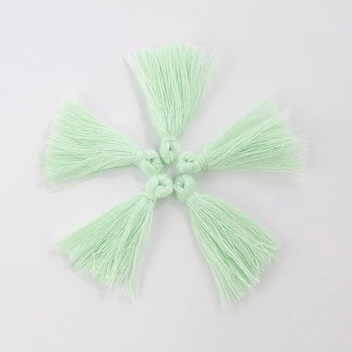 Mini-Kwasten 100 Stuks - Handgemaakt Katoen - 3 cm - Kleurrijke Kwasten - Doe-Het-Zelf Accessoires - Perfect voor Sieraden - Kwastjes
