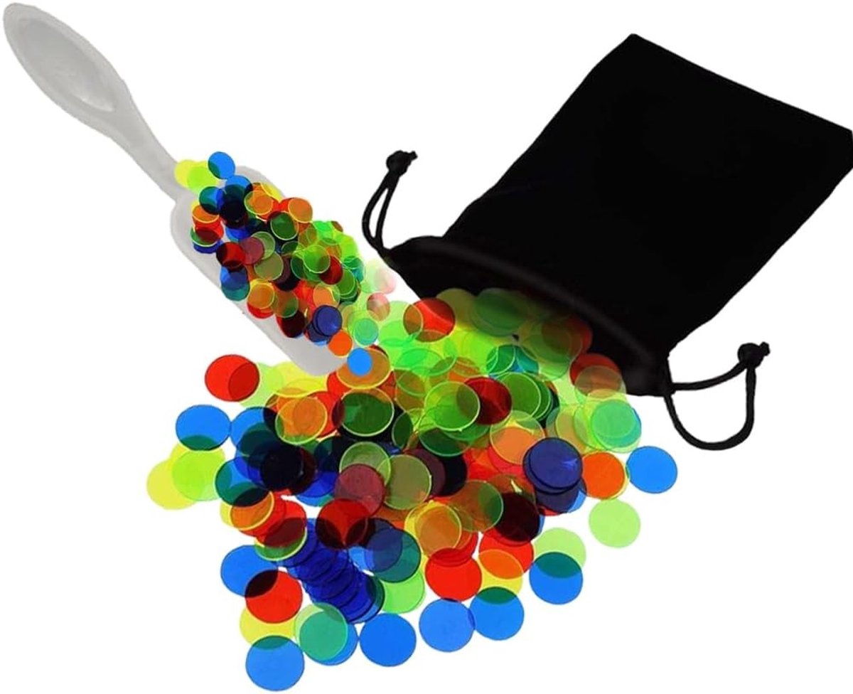 Bingo chips set met 150 kleurrijke plastic fiches, nummer teller, 15mm chips en handige spatula in luxe fluwelen zakken
