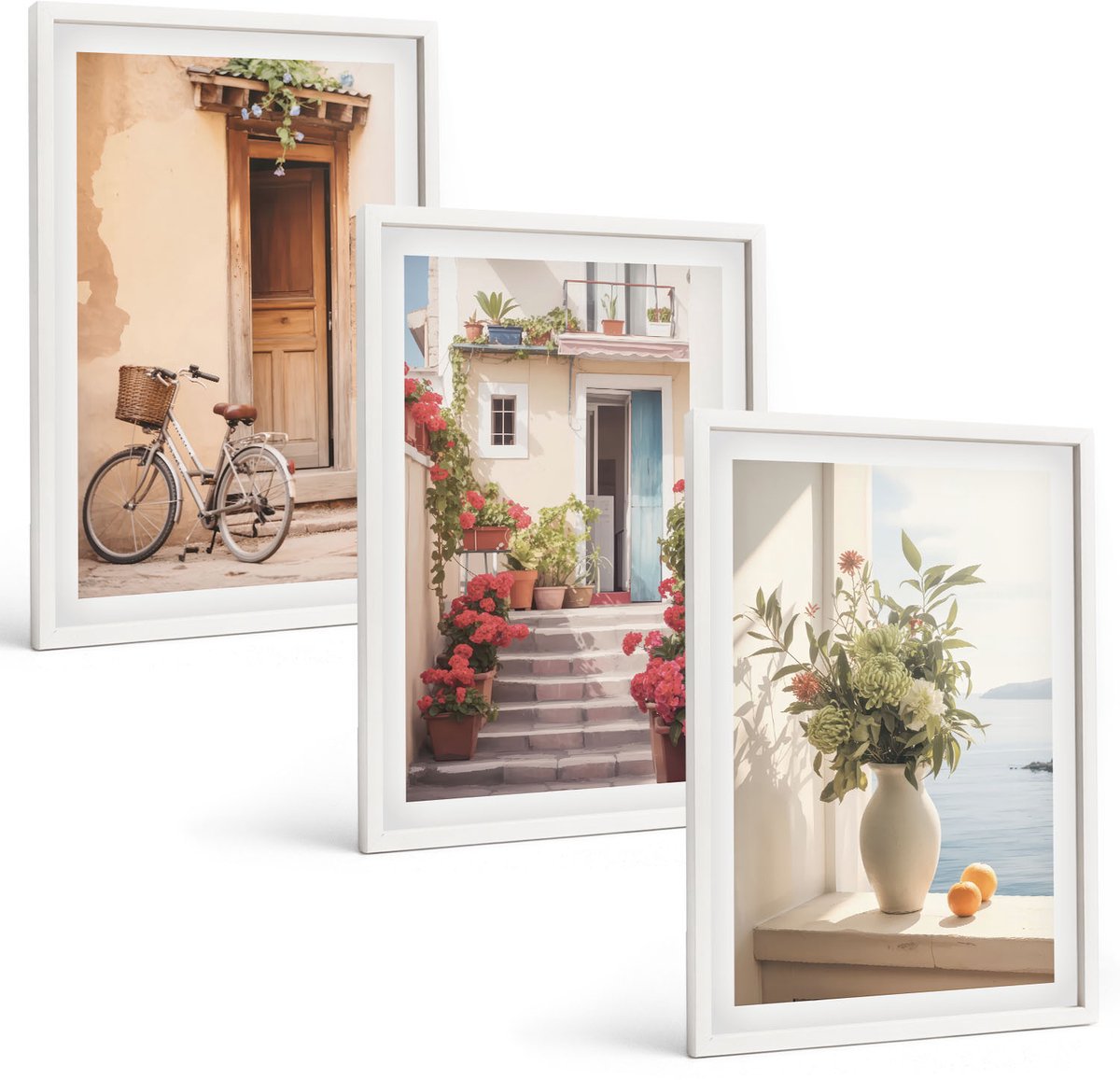 Wallfluent 3-Delige Schilderij Set - Charmante Straatjes Langs De Kust Met Bloemen En Fietsen. - 40 x 60 - Wanddecoratie - Muurdecoratie - Moderne Interieurdecoratie - Decoratieve Schilderijen