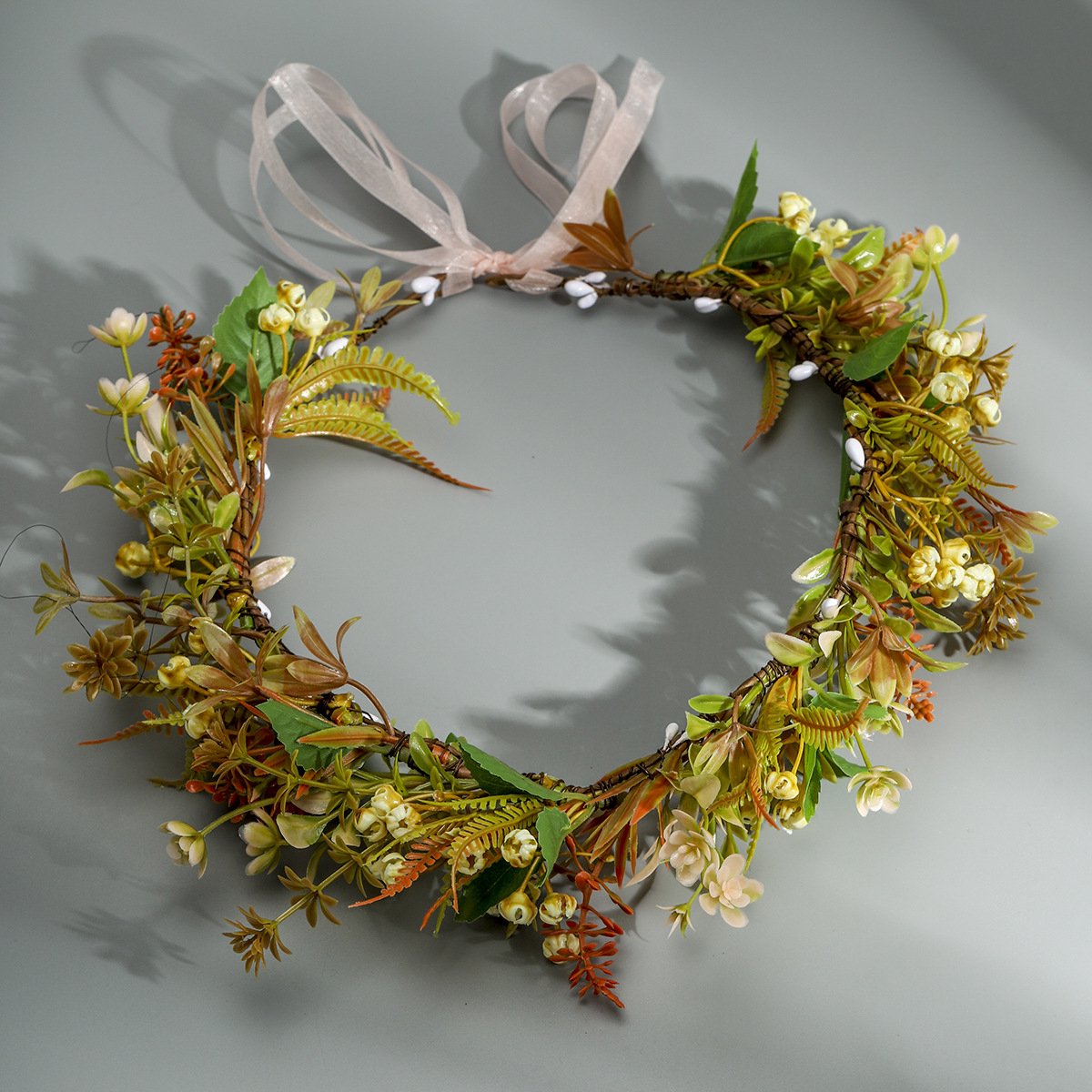Kunstbloemen Hoofdkrans, Bloemencirkel Haarband met Satin‑Lint, Bruiloft & Fotoshoot Haaraccessoire,Delicate en elegante bloemenkrans voor meisjes